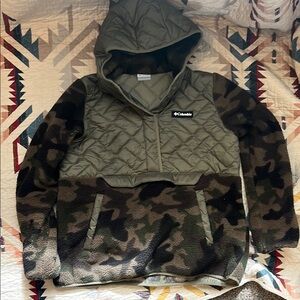 Columbia Women’s Green Camo Jacket